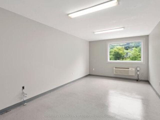 Office for rent in Prince Edward, Ontario