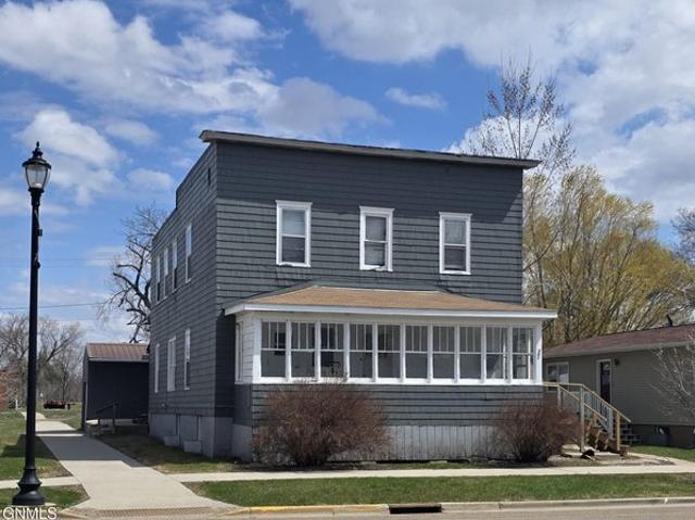 House for sale in Valley City, North Dakota
