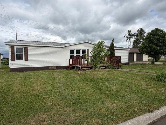 House for sale in Roseau, Minnesota