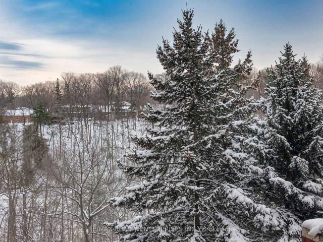 Condo for sale in Toronto, Golden Horseshoe