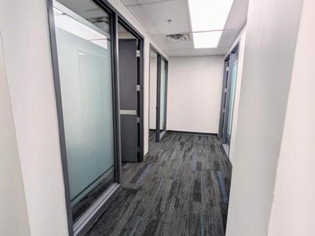 Commercial for rent in Mississauga, Ontario