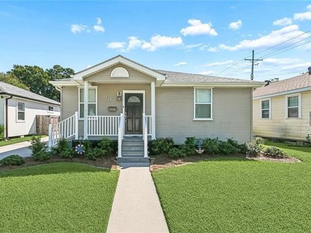 House for sale in Harahan, Jefferson Parish