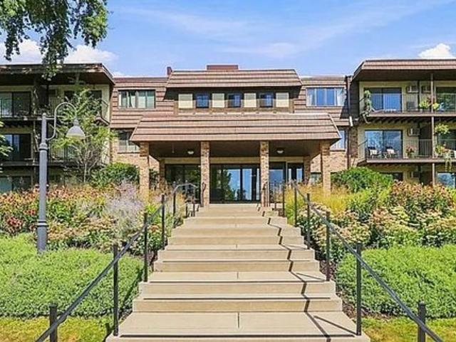 Condo for sale in Wayzata, Hennepin County
