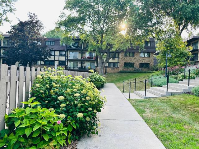 House for sale in Wayzata, Hennepin County