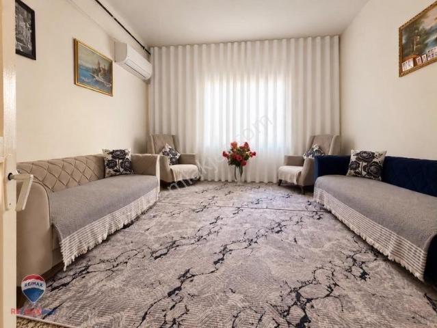Bayrakli, İzmir içerisinde satılık mülk