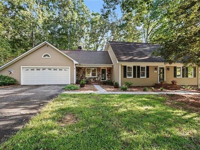 House for sale in Garden Valley, Mocksville