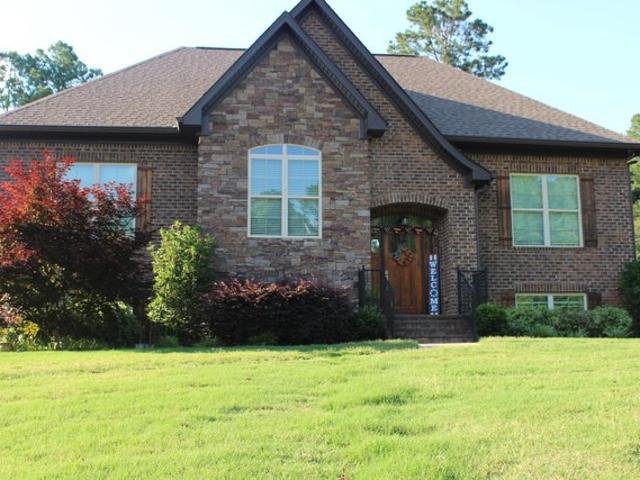 House for sale in Columbiana, Alabama