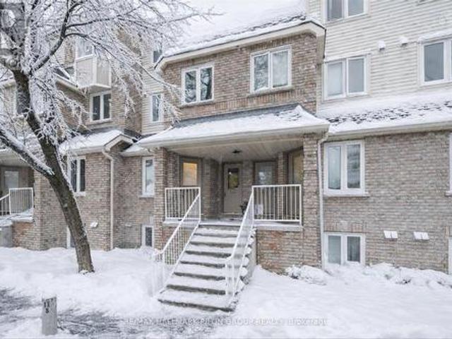 Townhouse for sale in Mulhurst Bay, Ontario