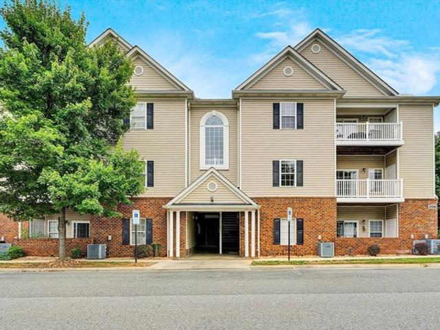 Condo for sale in Virginia