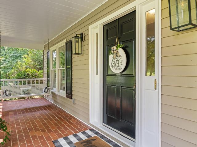 House for sale in Taylors, South Carolina