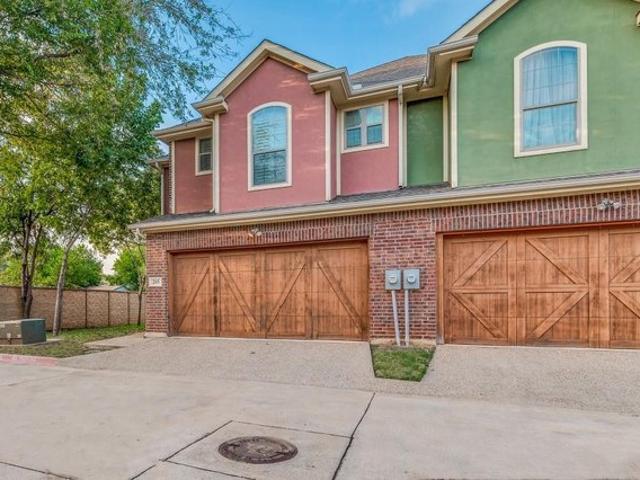 Townhouse for sale in Hurst, Tarrant County