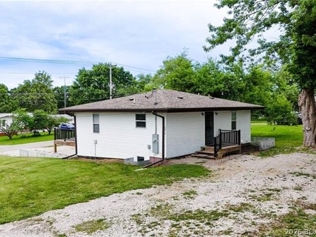 House for sale in Eldon, Missouri