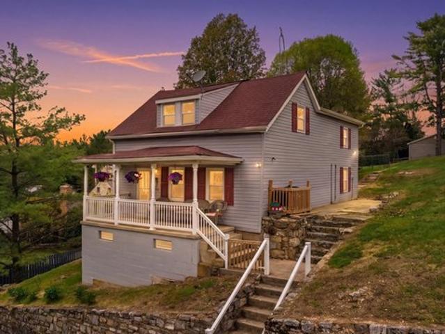 House for sale in Sharpsburg, Maryland