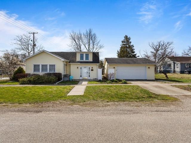 House for sale in Fisher, Illinois