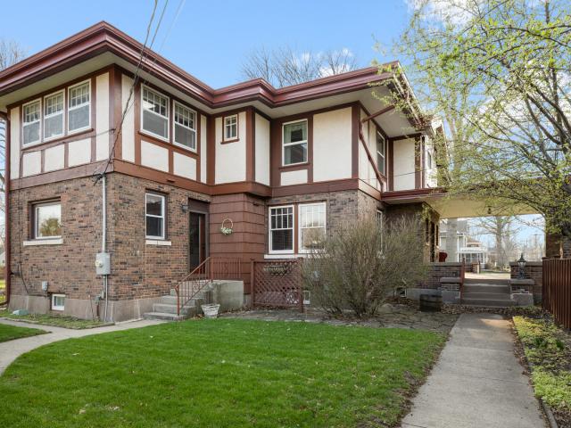 House for sale in Watseka, Illinois