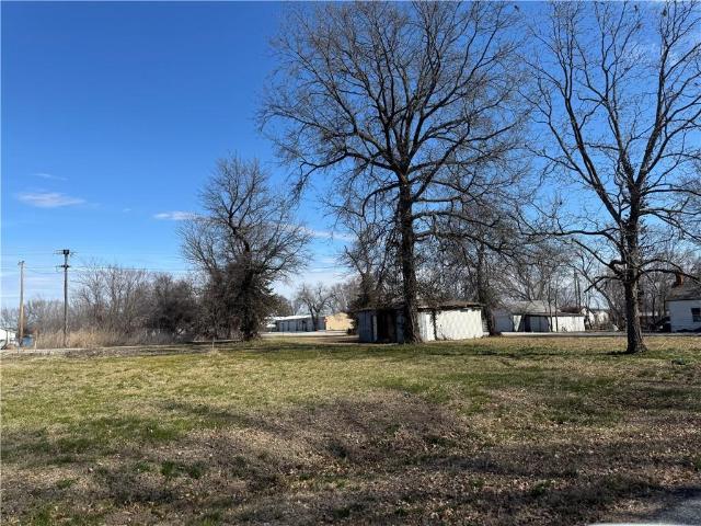 Land for sale in Weir
