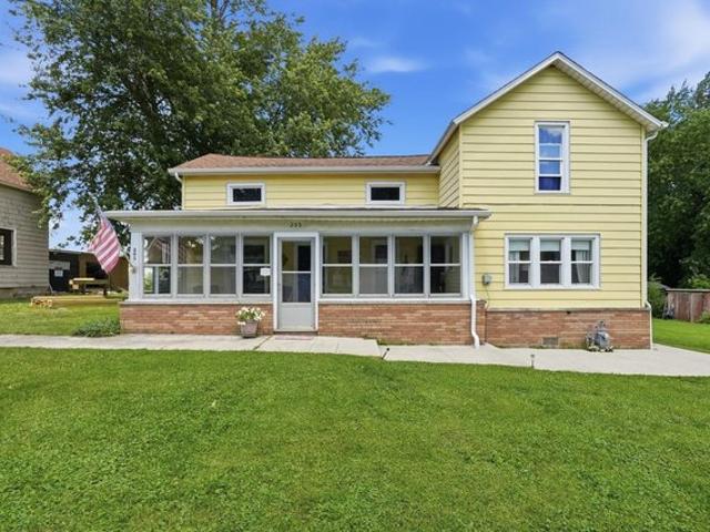 House for sale in Etna Green, Indiana