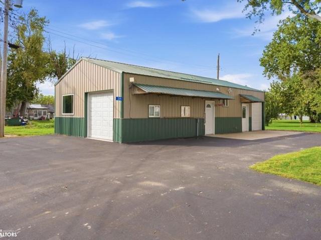 House for sale in Iowa