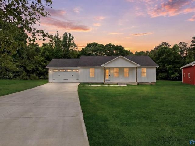 House for sale in Crossville, Alabama