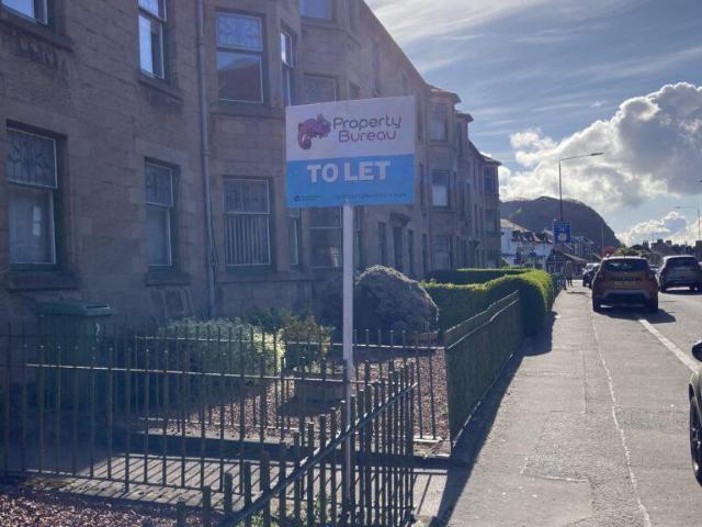 Apartment for rent in Silverton, Dumbarton