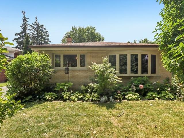 House for sale in Glenview, Illinois