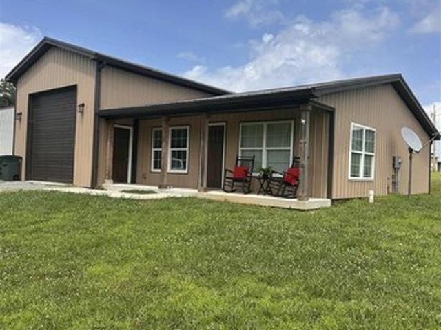 House for sale in Columbia, Kentucky