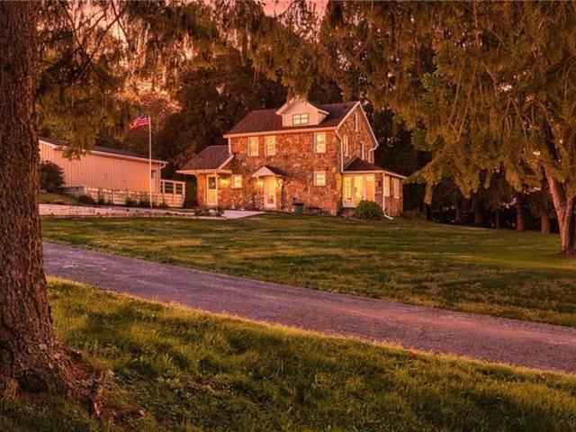 House for sale in Somerset, Somerset County