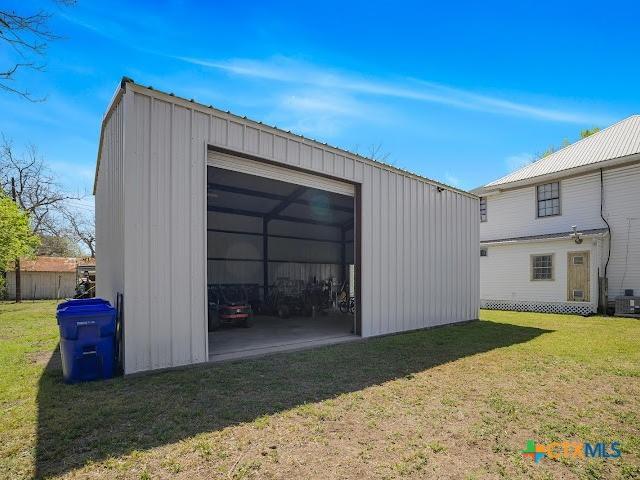 House for sale in Yoakum, Texas
