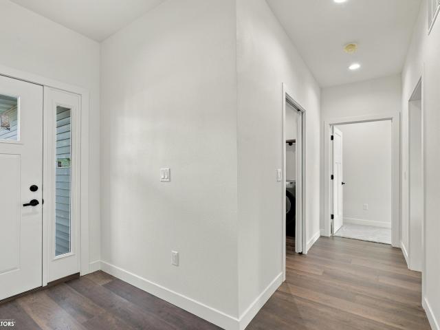 House for sale in Mediapolis, Des Moines County