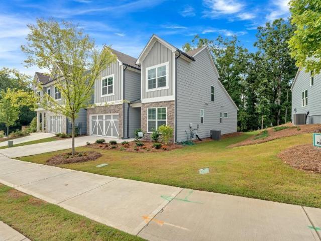 Townhouse for sale in Canton, Georgia