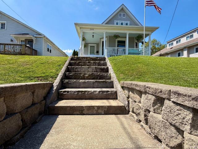 House for sale in Bedford, Indiana