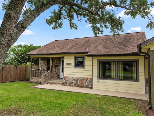 House for sale in Palacios