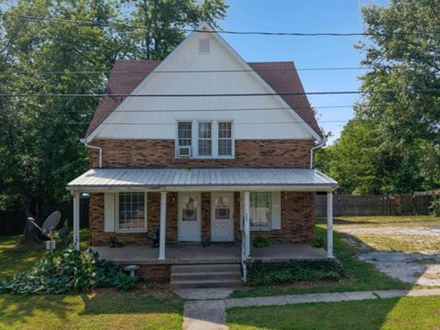 House for sale in Tennyson, Indiana