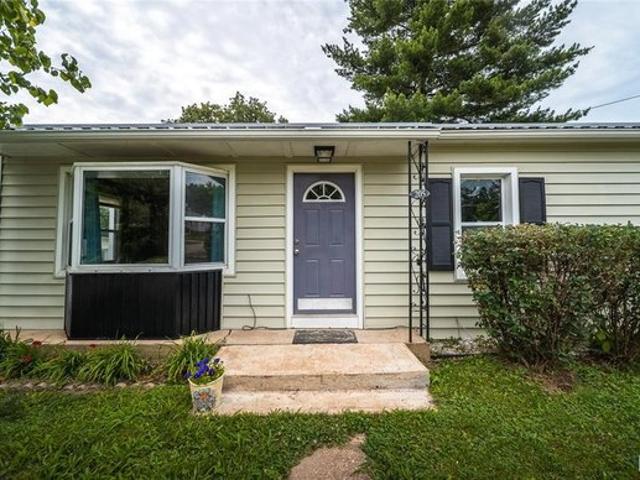 House for sale in Dixon, Missouri