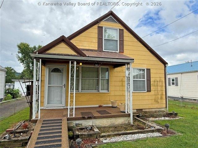 House for sale in Dunbar, West Virginia