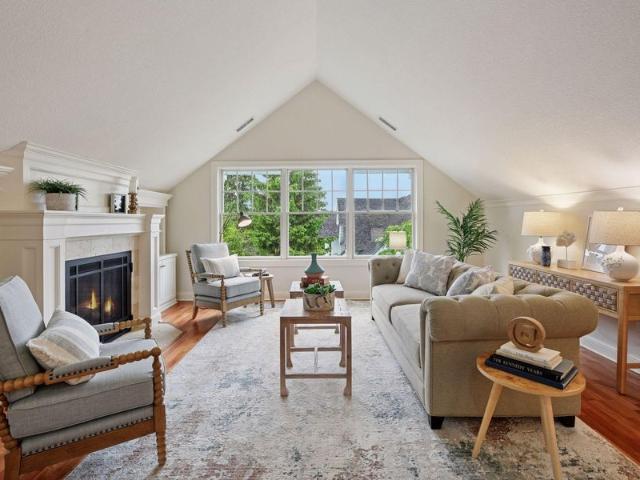 Condo for sale in Excelsior