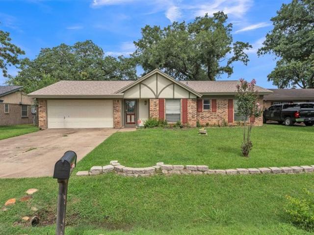 House for sale in Azle, Texas