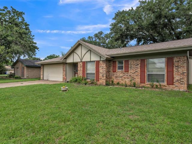 House for sale in Azle, Texas