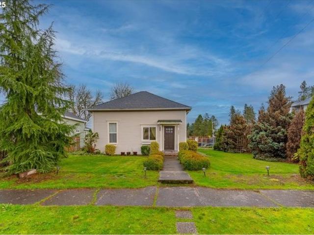 House for sale in Oregonia