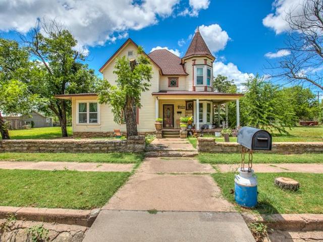 House for sale in Ballinger, Texas