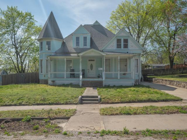 House for sale in Pierce City, Missouri