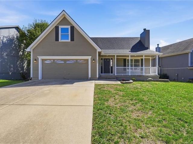 House for sale in Lakeshore Meadows, Raymore