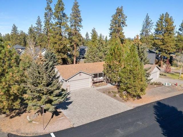 House for sale in Sisters, Deschutes County