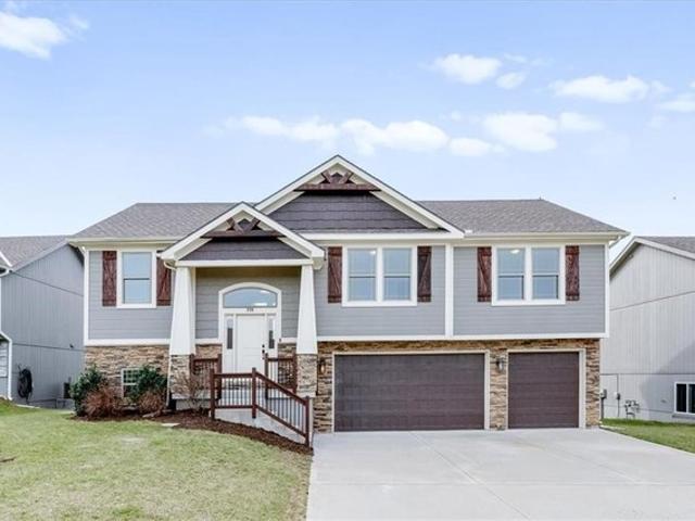 House for sale in Grain Valley, Missouri