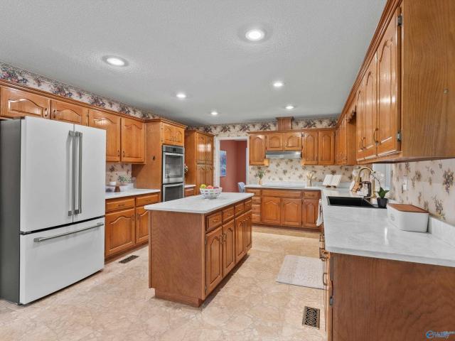 House for sale in Arab, Alabama
