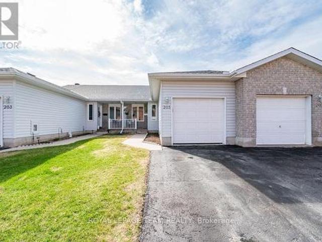 House for sale in Renfrew, Ontario