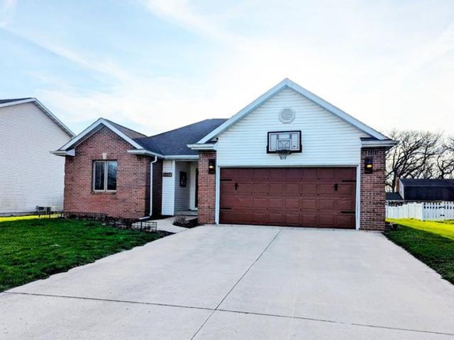 House for sale in Seneca, Illinois