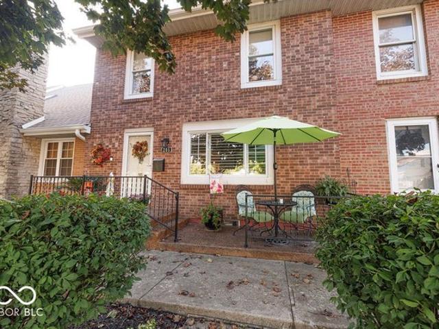 Condo for sale in Spencer, Indiana
