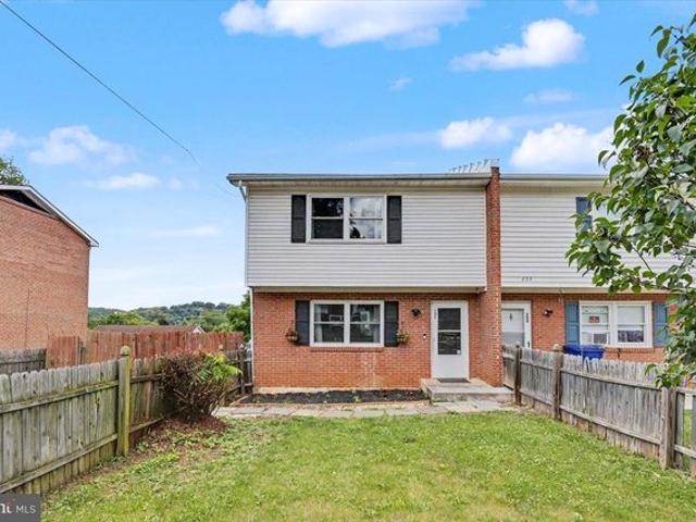 Townhouse for sale in Virginia