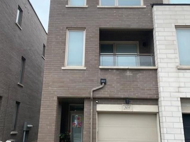 Townhouse for sale in Woburn, Ontario